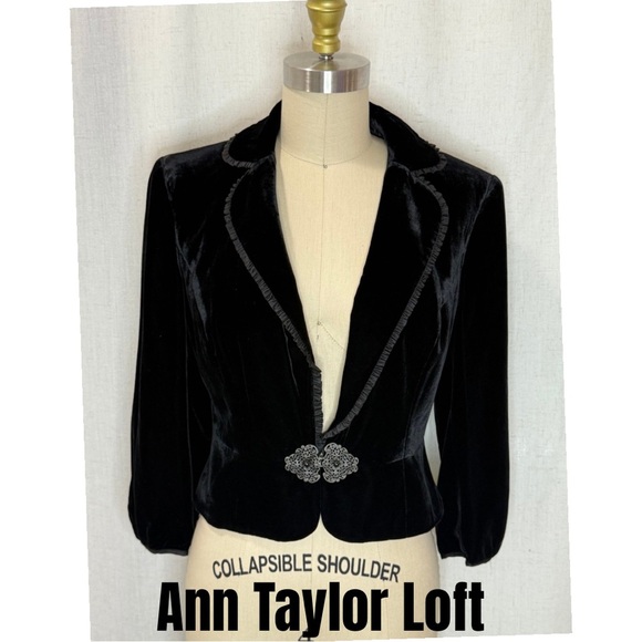 LOFT Jackets & Blazers - Ann Taylor Loft Black Velvet Blazer Size 4 | Cropped Evening Jacket Classic